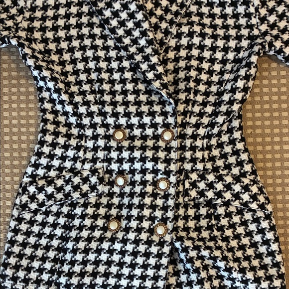 Vintage Black and White Houndstooth Blazer - Picture 2 of 6